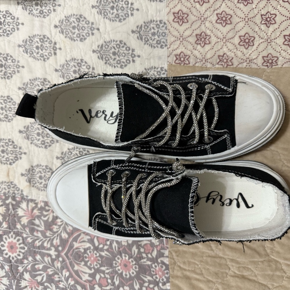 Very G Black and White Canvas Sneakers with Rubber Sole Sparkle Shoe Laces